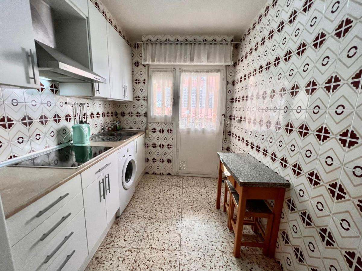 Uroczy Apartament Przy Playa De Los Locos Torrevieja Eksteriør bilde