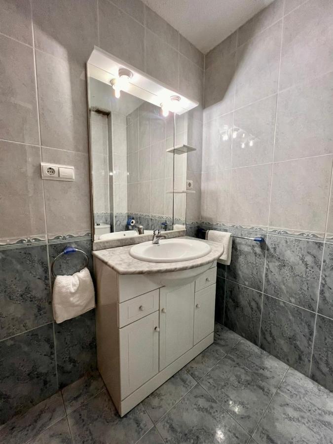 Uroczy Apartament Przy Playa De Los Locos Torrevieja Eksteriør bilde